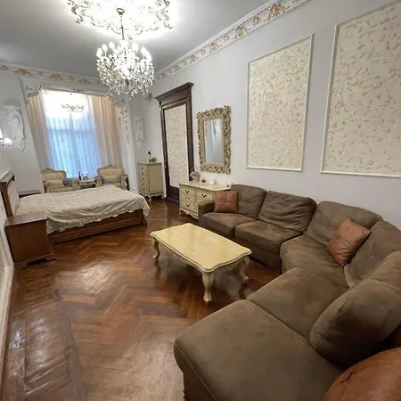 Lejlighed Barocco On Nekrasov Odessa